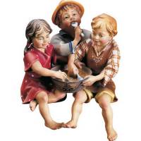 Groep Kinderen : houtsnijwerk kerstgroep Ulrich 15 cm 