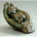 Liggende Hand + Baby - 6 cm - Brons 