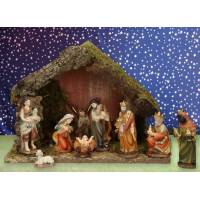 Crèche de Noël : cabane + 11 personnages de 12 cm (32 x 17,5 x 25 cm)