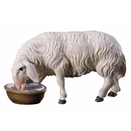 Mouton qui boit : crèche de Noël en bois Ulrich 15 cm