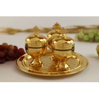 Set Voor H. Oliën 3 Ampullen Cat/Chr/Inf D 22 Cm Verguld 
