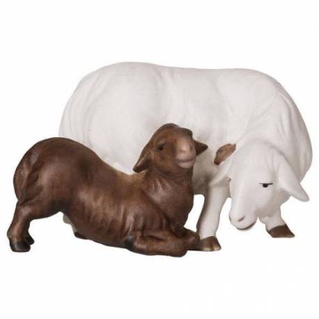 Mouton blanc avec agneau brun pour personnages de crèche de 16 cm couleur
