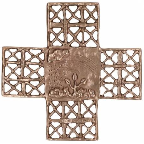 Croix murale bronze 23 x 23 cm La création