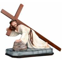 Statue Jésus portant sa croix 23 x 30 cm en résine