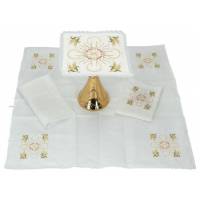 Linge d'autel brodé - 4 pièces