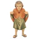 Garçon regardant : crèche de Noël en bois Ulrich 15 cm