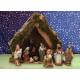 Crèche de Noël : cabane + 11 personnages de 9 cm (25x14x22cm)