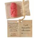Ange Gardien Garçon -en Albaster 4,5cm colorisé rose dans tulle