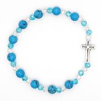 Armband op elastiek met Turquoise korrels + kruisje 