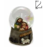 Boule de neige avec nativite enfantine - hauteur 6cm